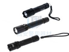 太好用了！為警用強光手電瘋狂打call！